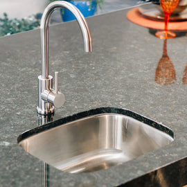 Summerset 19" Undermount Sink & 360º Hot/Cold Faucet